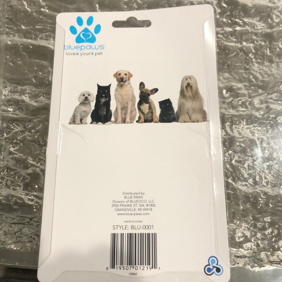 Blue Paws set of 2 Pets can Covers - Picture 2 of 4